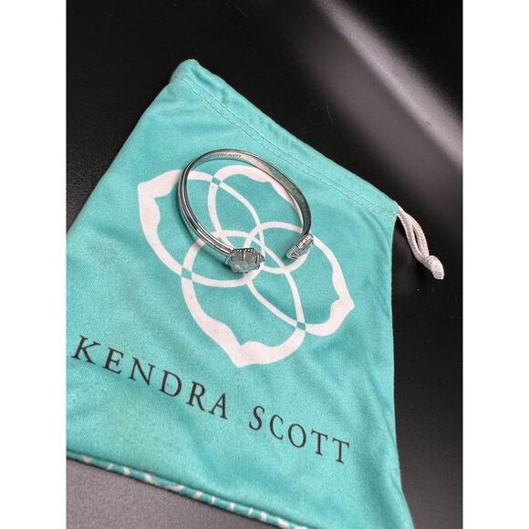 Kendra Scott Arden Bracelet - Picture 4 of 7